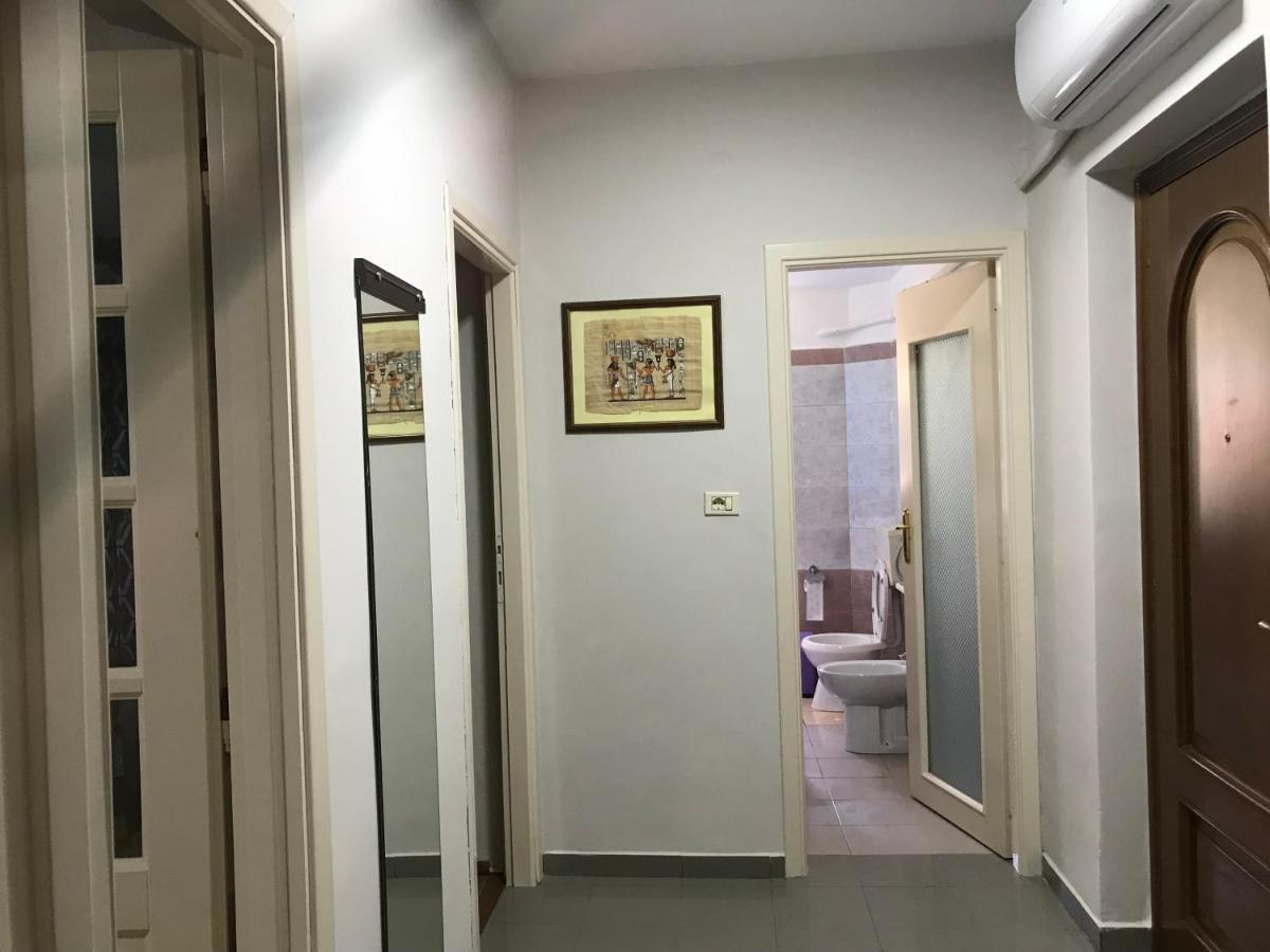 Proper House Iva Apartman Tirana Kültér fotó